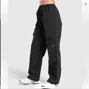 Gymshark Black Woven Cargo Pants Women's Large 100% Nylon Warmup Baggy
